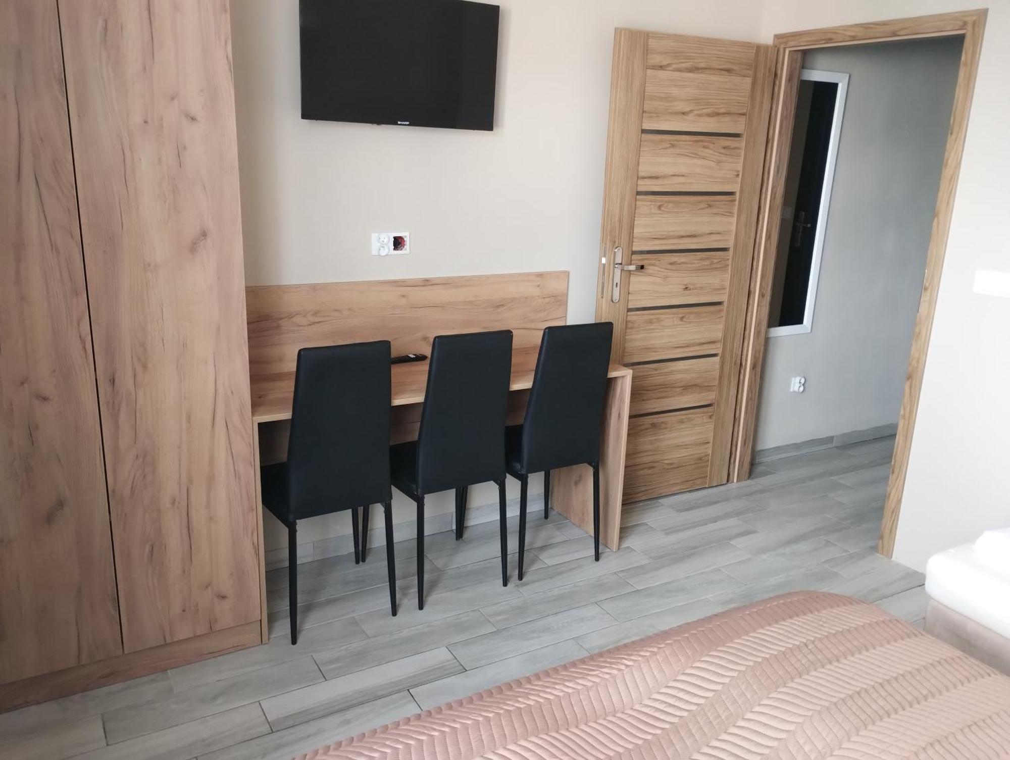 Aparthotel Good Night Noclegi & Strefa Z Sauna I Jacuzzi Ogolnodostepna Lub Na Wylacznosc Czechowice-Dziedzice